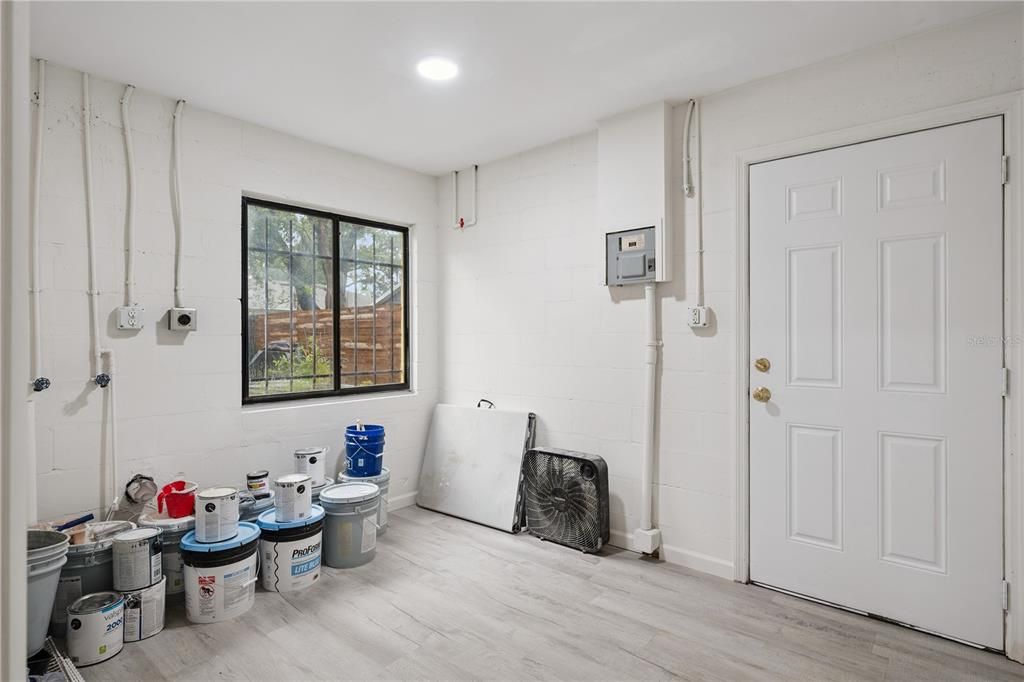 For Sale: $300,000 (4 beds, 2 baths, 1458 Square Feet)