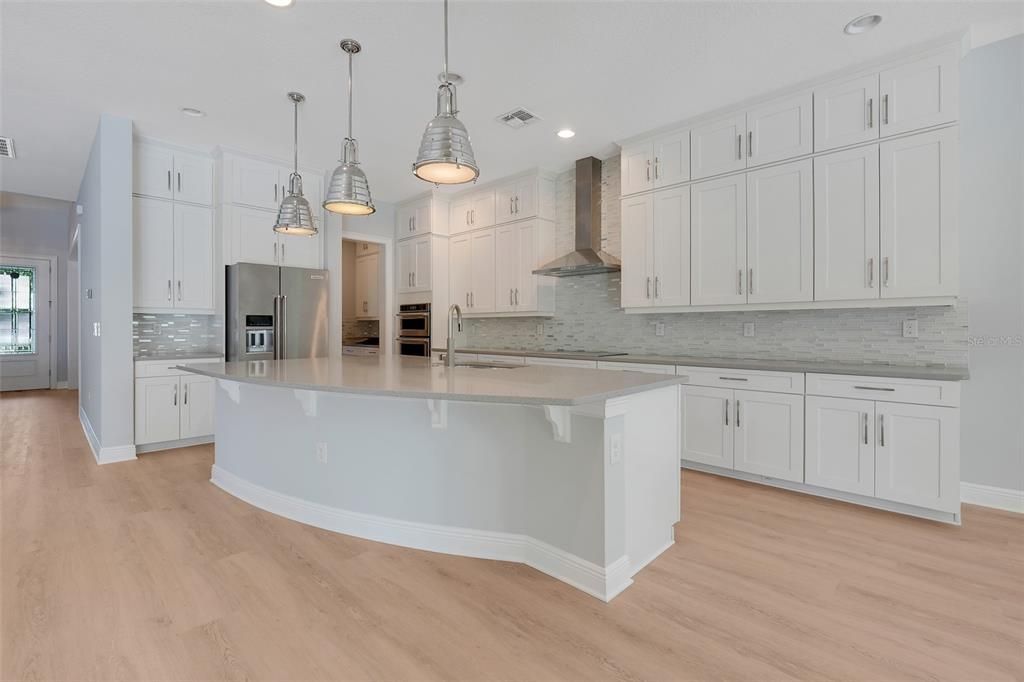 For Rent: $7,500 (7 beds, 6 baths, 5255 Square Feet)