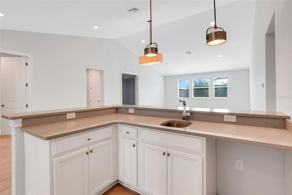 For Rent: $7,500 (7 beds, 6 baths, 5255 Square Feet)