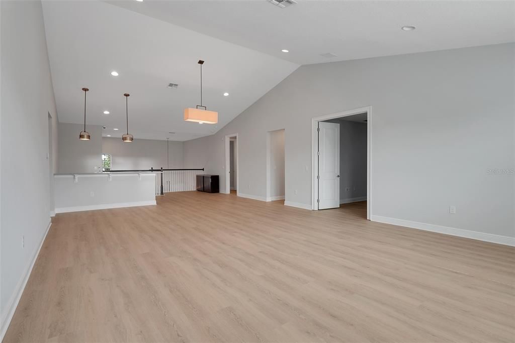 For Rent: $7,500 (7 beds, 6 baths, 5255 Square Feet)