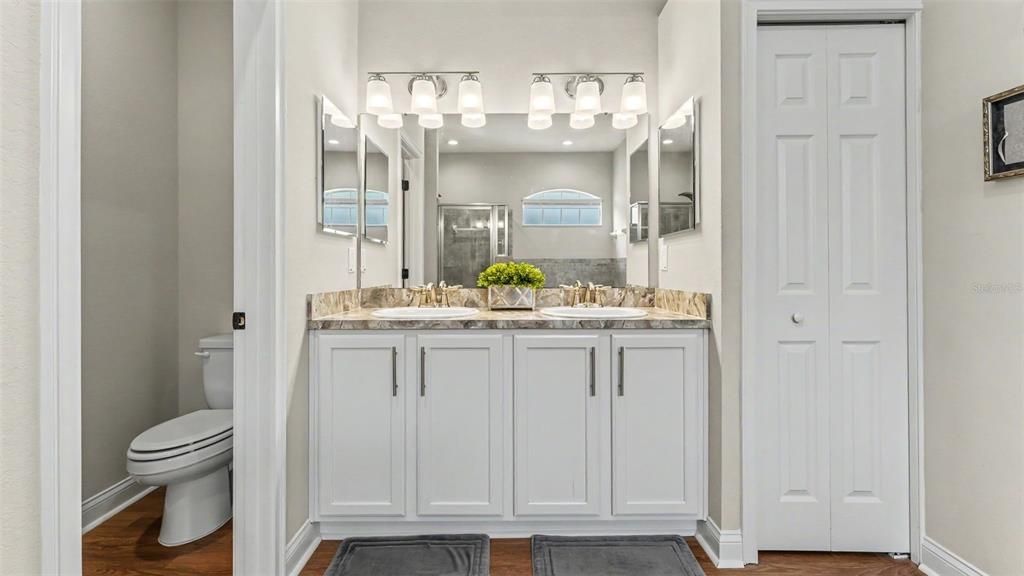 For Sale: $614,900 (5 beds, 3 baths, 2598 Square Feet)