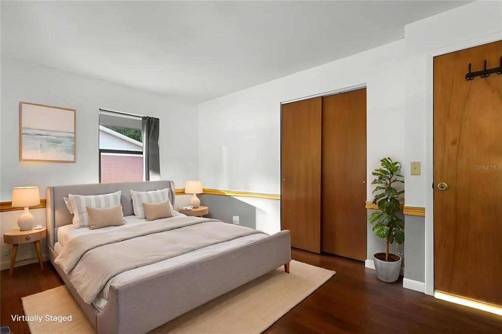For Sale: $260,000 (2 beds, 1 baths, 1065 Square Feet)
