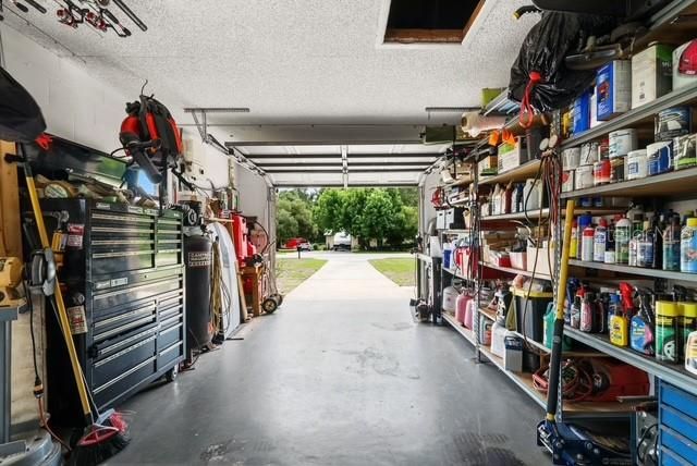 For Sale: $260,000 (2 beds, 1 baths, 1065 Square Feet)