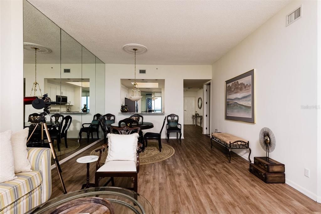 For Rent: $5,000 (2 beds, 2 baths, 1374 Square Feet)