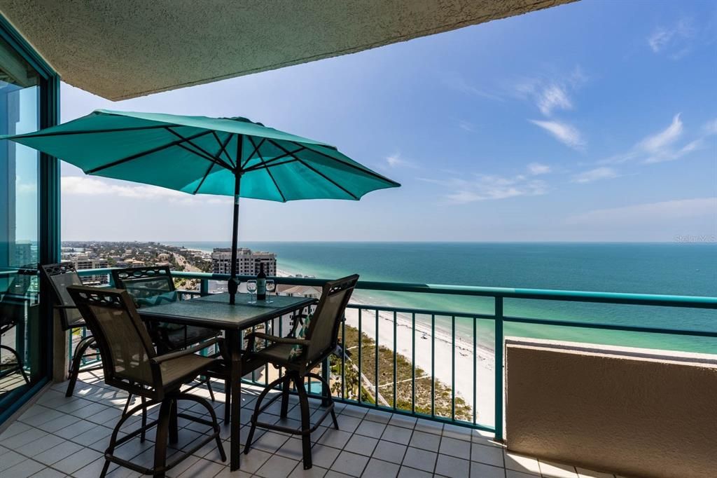For Rent: $5,000 (2 beds, 2 baths, 1374 Square Feet)