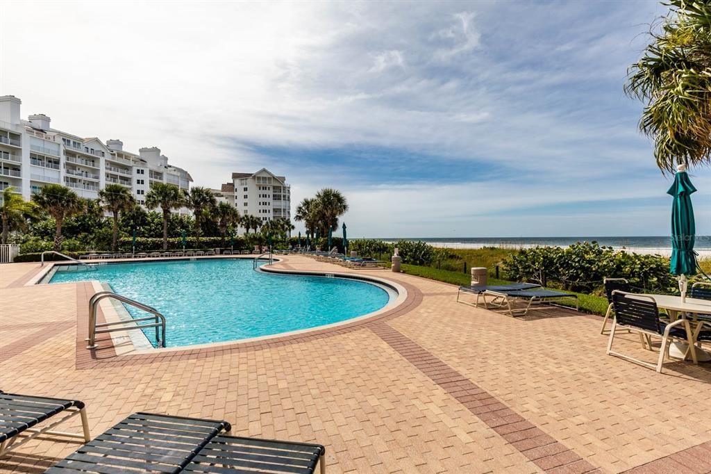 For Rent: $5,000 (2 beds, 2 baths, 1374 Square Feet)