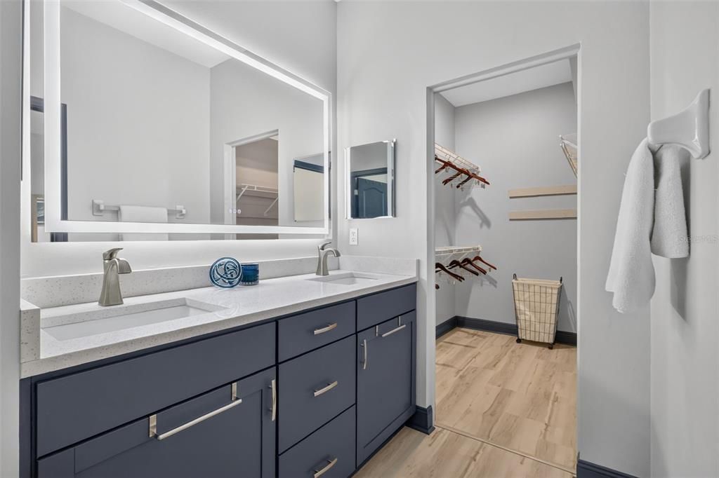 For Sale: $380,000 (2 beds, 2 baths, 1647 Square Feet)