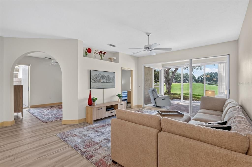 For Sale: $380,000 (2 beds, 2 baths, 1647 Square Feet)