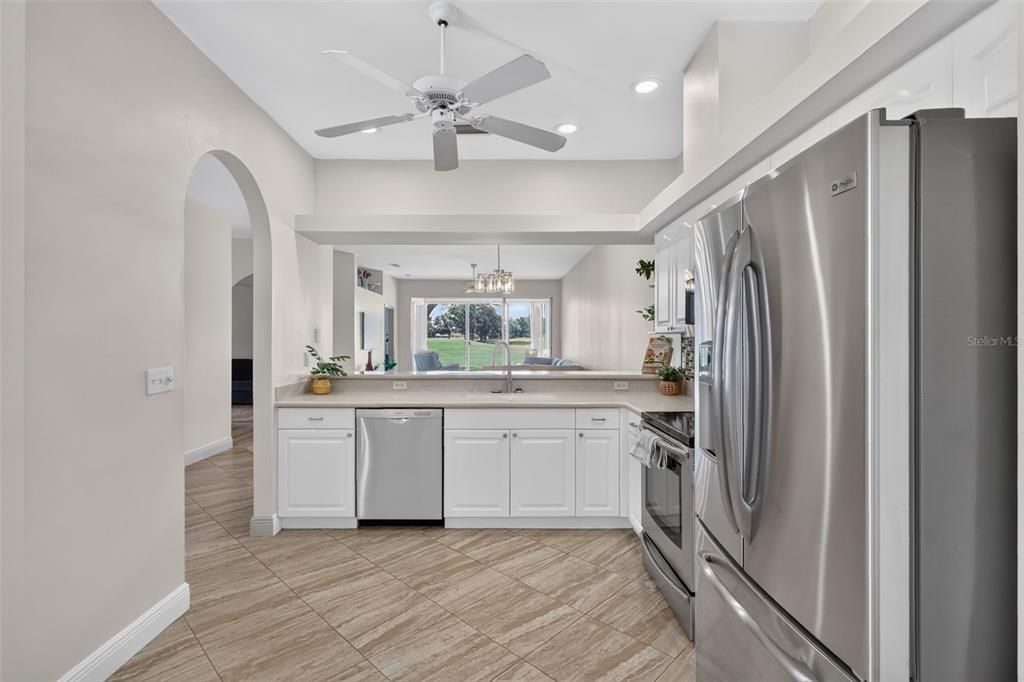 For Sale: $380,000 (2 beds, 2 baths, 1647 Square Feet)
