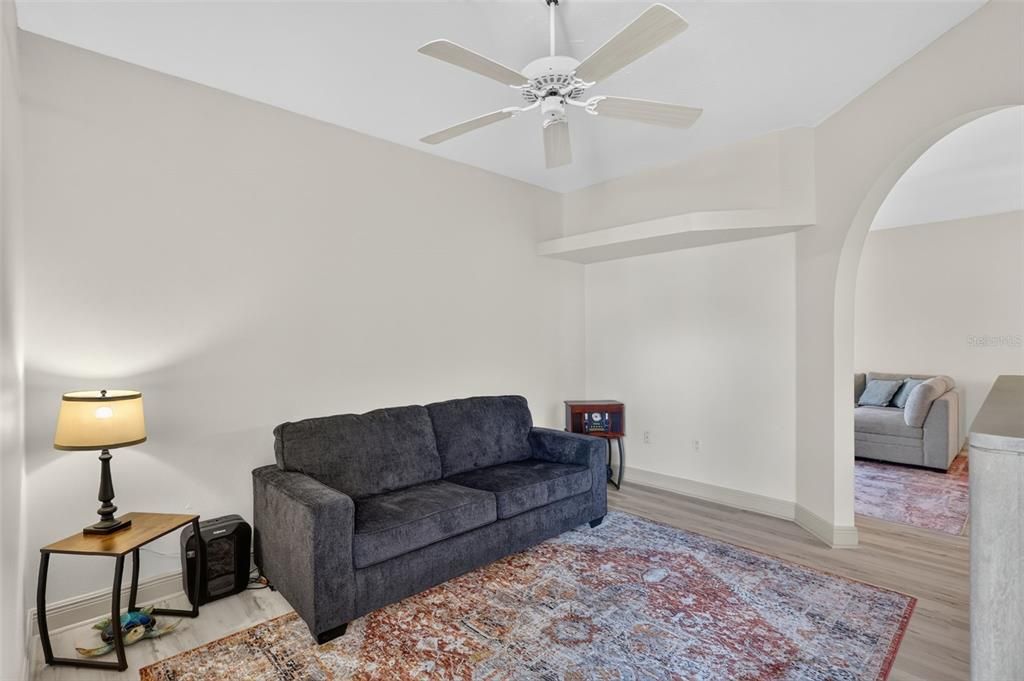 For Sale: $380,000 (2 beds, 2 baths, 1647 Square Feet)