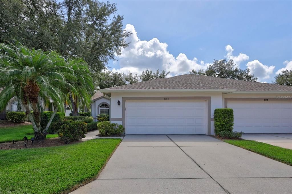 For Sale: $380,000 (2 beds, 2 baths, 1647 Square Feet)