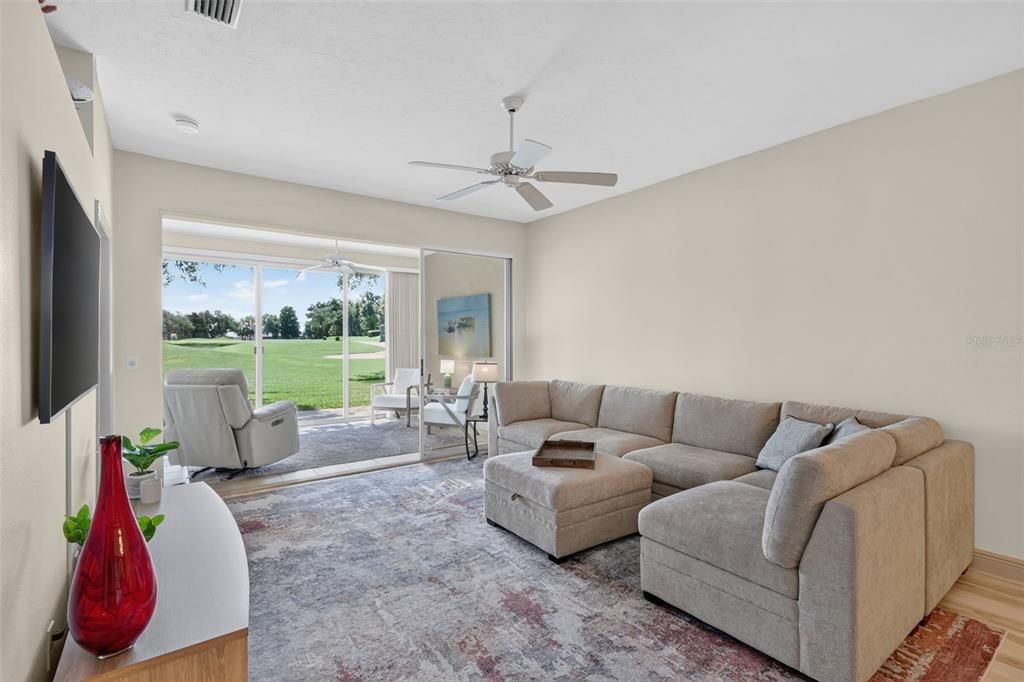 For Sale: $380,000 (2 beds, 2 baths, 1647 Square Feet)