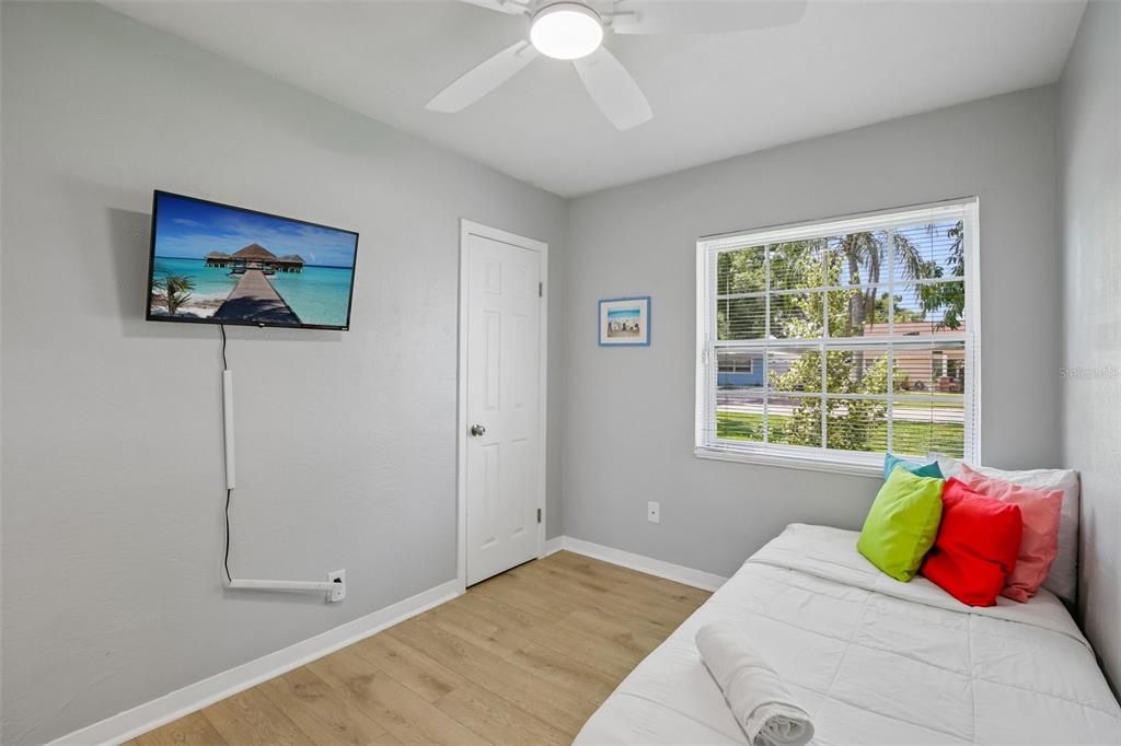 For Sale: $515,000 (4 beds, 2 baths, 1780 Square Feet)