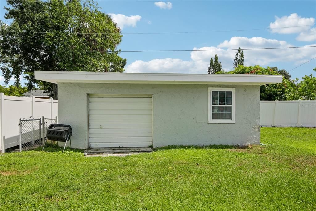 For Sale: $515,000 (4 beds, 2 baths, 1780 Square Feet)