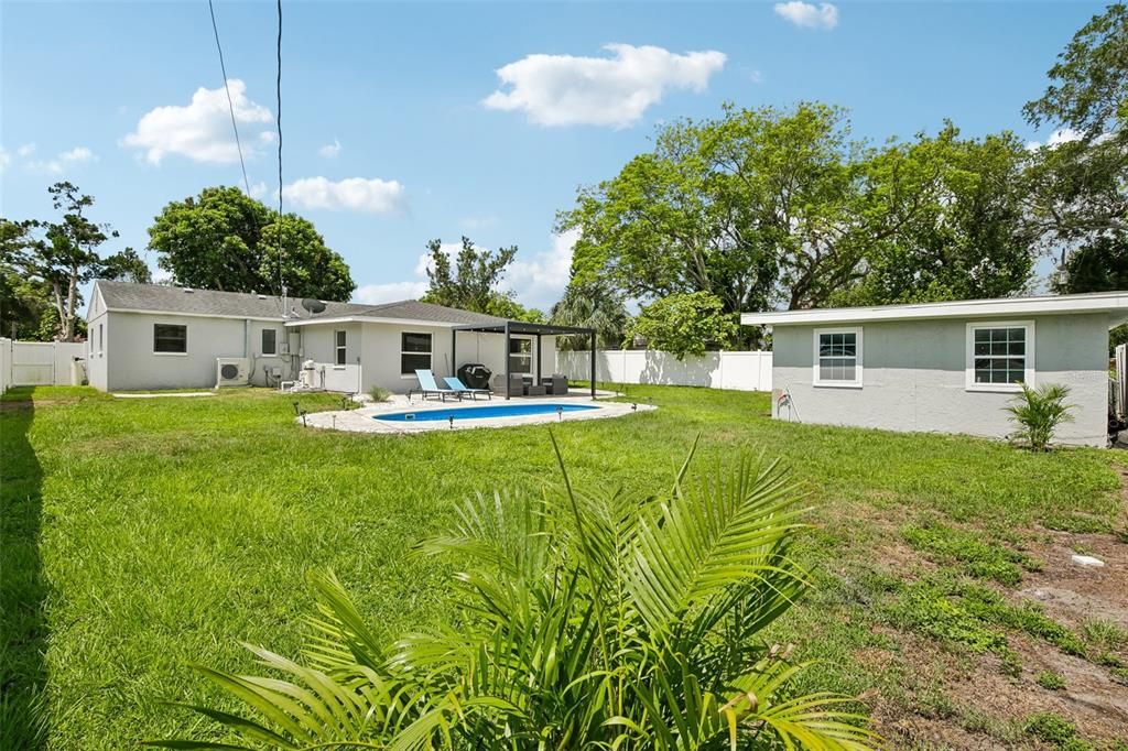 For Sale: $515,000 (4 beds, 2 baths, 1780 Square Feet)