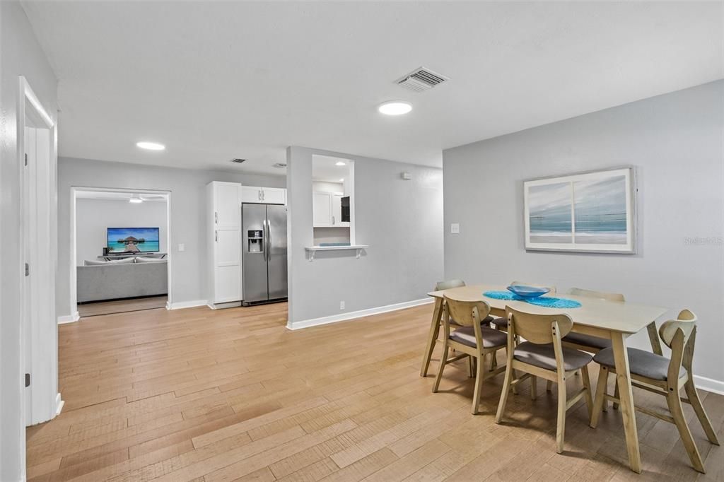 For Sale: $515,000 (4 beds, 2 baths, 1780 Square Feet)