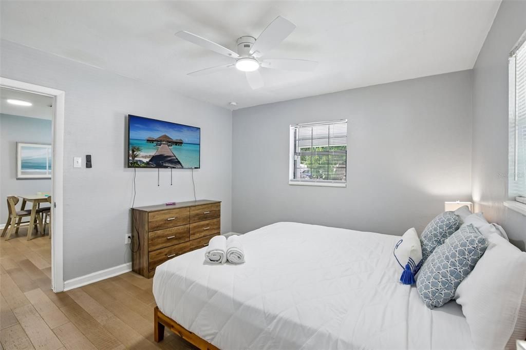 For Sale: $515,000 (4 beds, 2 baths, 1780 Square Feet)