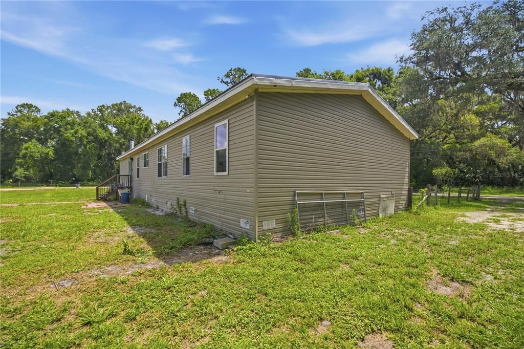 For Sale: $209,000 (4 beds, 2 baths, 2280 Square Feet)