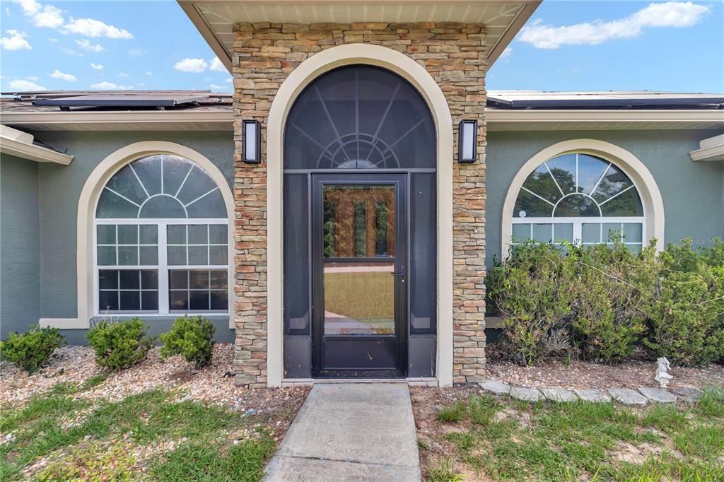 For Sale: $329,000 (3 beds, 2 baths, 1817 Square Feet)