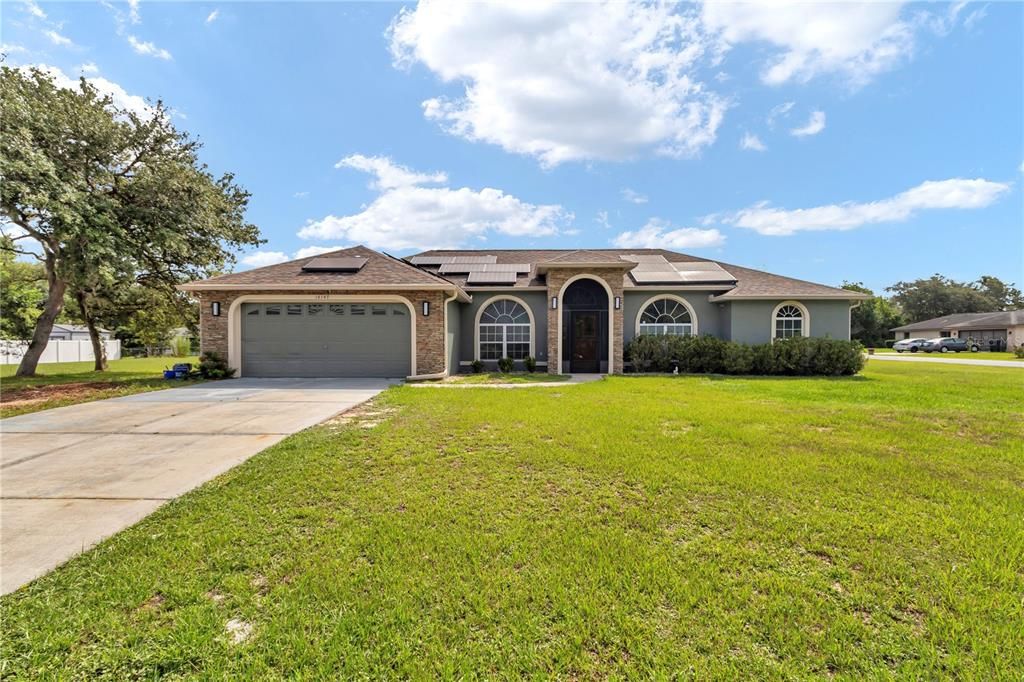 For Sale: $329,000 (3 beds, 2 baths, 1817 Square Feet)