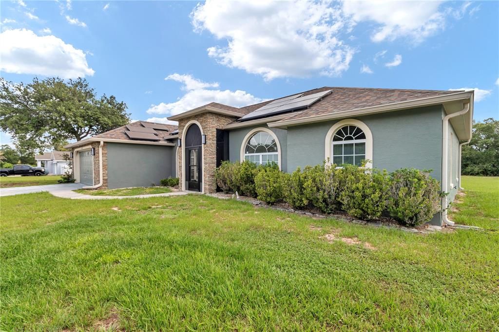 For Sale: $329,000 (3 beds, 2 baths, 1817 Square Feet)