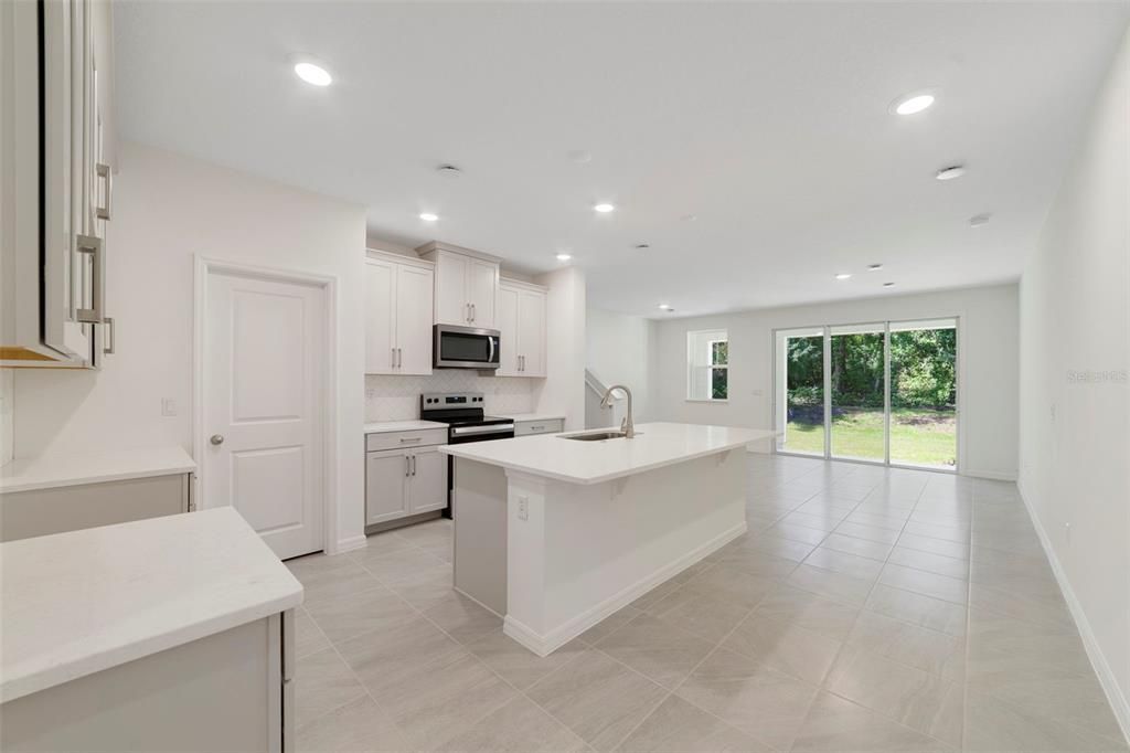 En Venta: $433,990 (3 camas, 2 baños, 1635 Pies cuadrados)