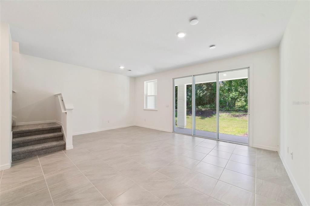 En Venta: $433,990 (3 camas, 2 baños, 1635 Pies cuadrados)