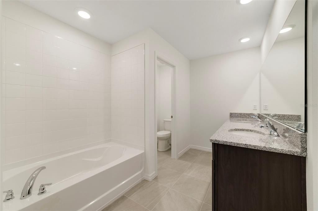 En Venta: $433,990 (3 camas, 2 baños, 1635 Pies cuadrados)