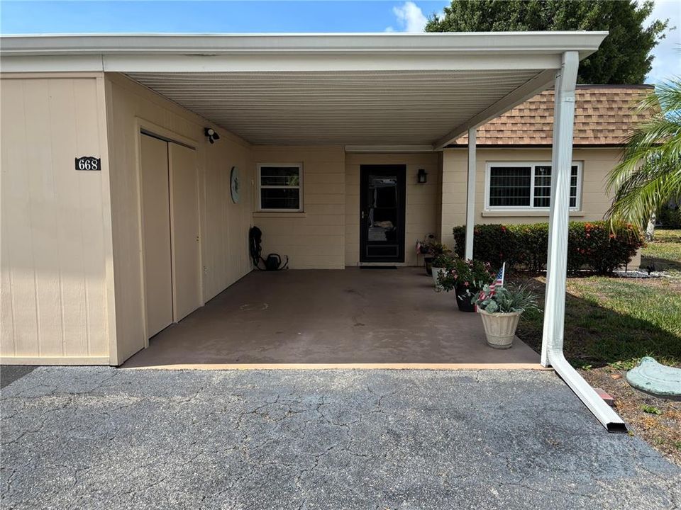 For Sale: $126,900 (2 beds, 1 baths, 918 Square Feet)