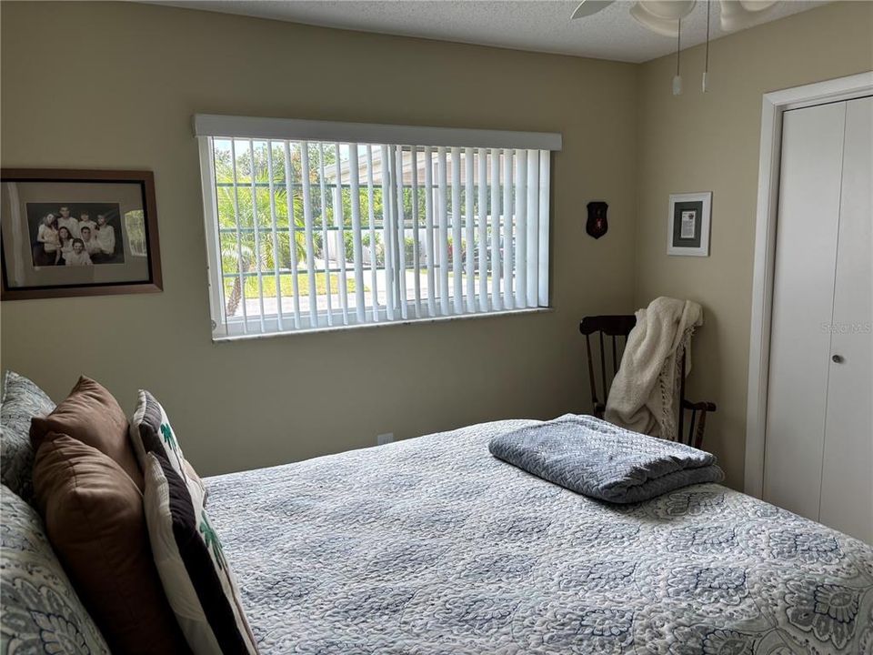 For Sale: $126,900 (2 beds, 1 baths, 918 Square Feet)