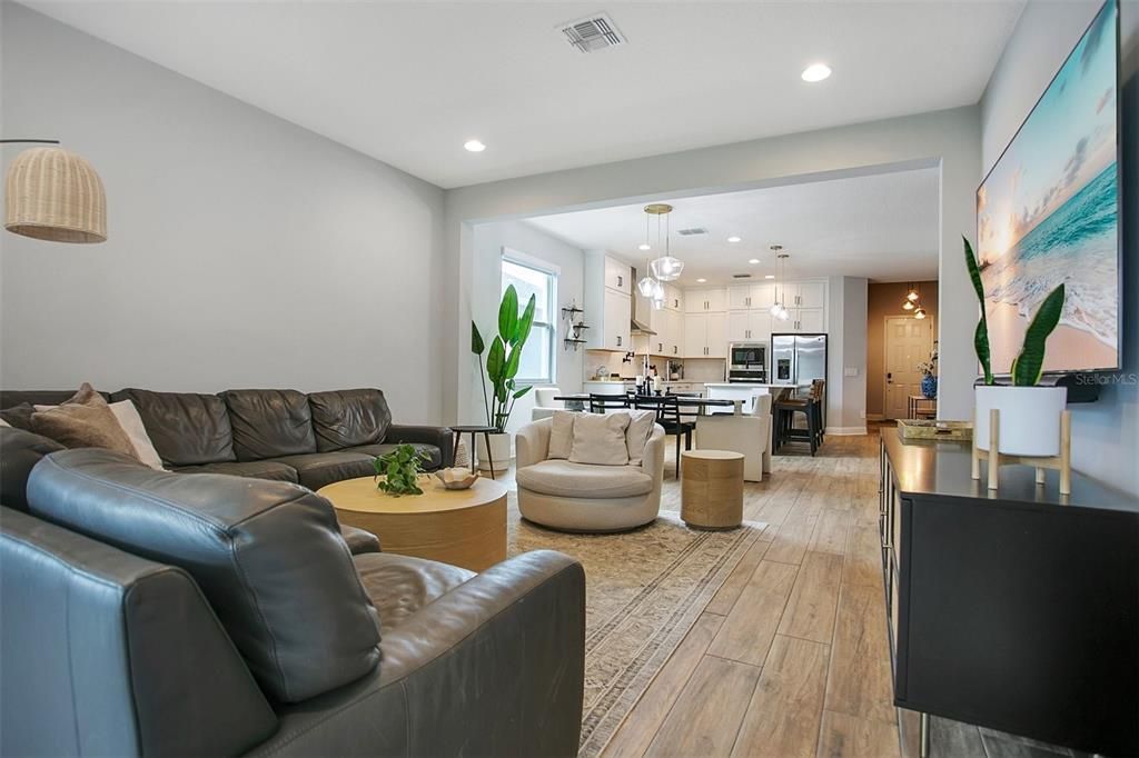 For Sale: $679,000 (4 beds, 3 baths, 2281 Square Feet)