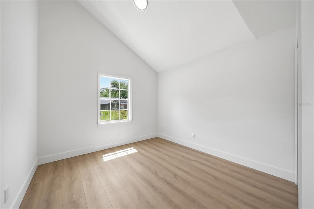 На продажу: $359,900 (3 спален, 2 ванн, 1406 Квадратных фут)