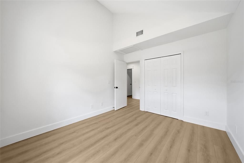 На продажу: $359,900 (3 спален, 2 ванн, 1406 Квадратных фут)