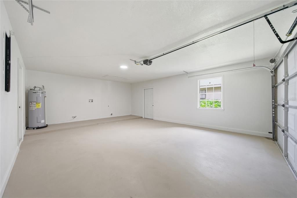 На продажу: $359,900 (3 спален, 2 ванн, 1406 Квадратных фут)
