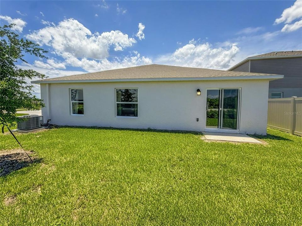 На продажу: $309,999 (4 спален, 3 ванн, 2168 Квадратных фут)