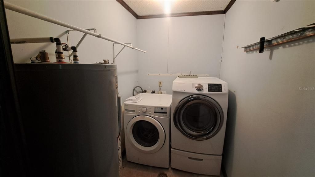 На продажу: $349,900 (3 спален, 2 ванн, 1658 Квадратных фут)