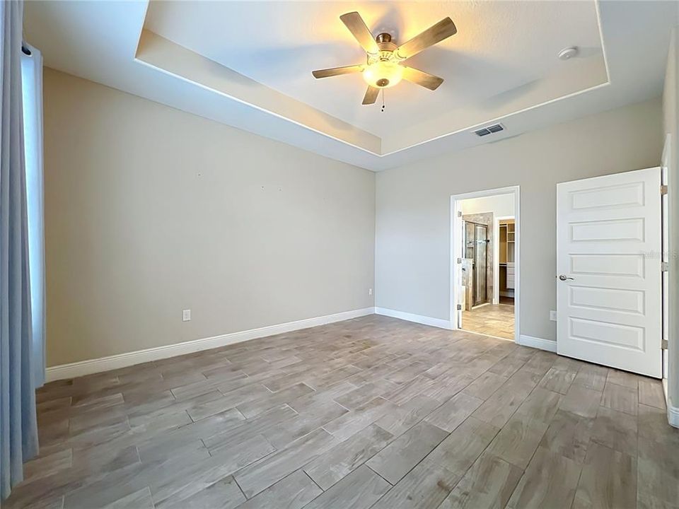 For Sale: $649,900 (4 beds, 3 baths, 2117 Square Feet)