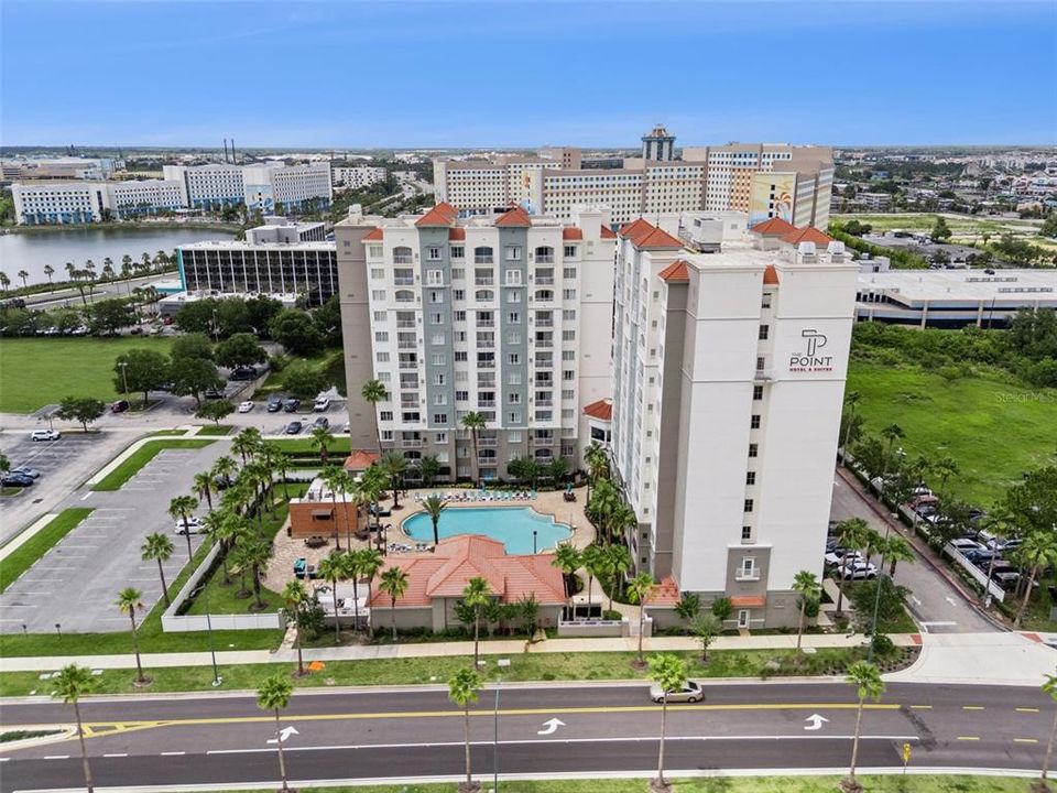 For Sale: $159,999 (1 beds, 1 baths, 671 Square Feet)