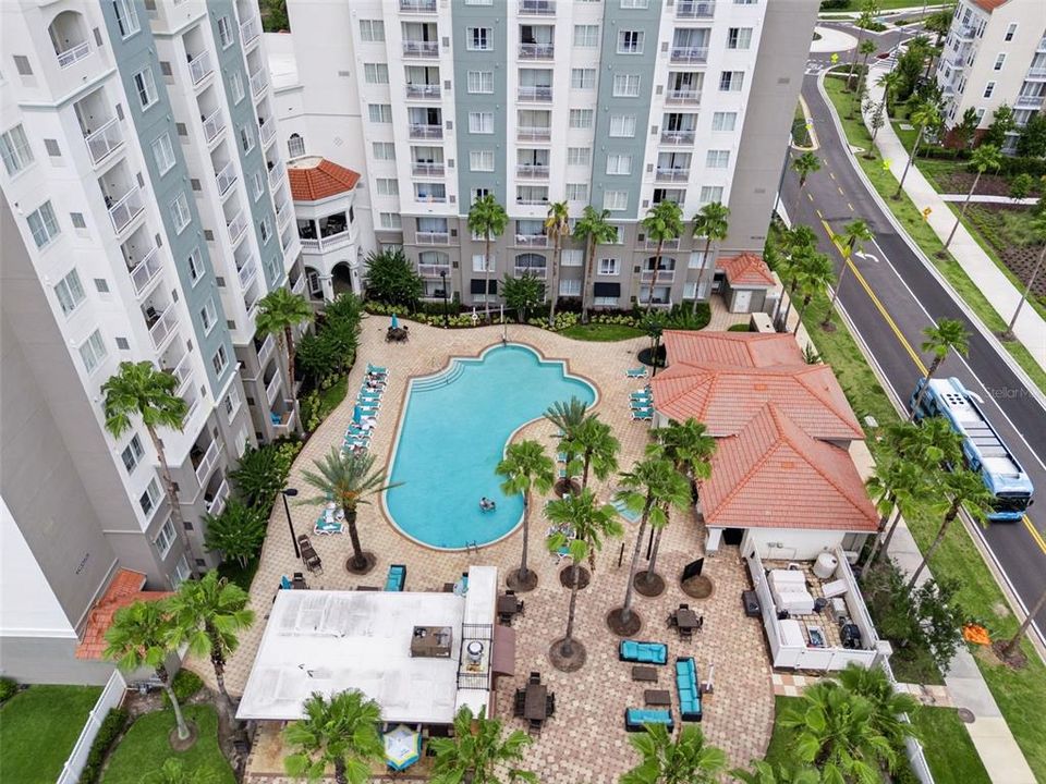 For Sale: $159,999 (1 beds, 1 baths, 671 Square Feet)