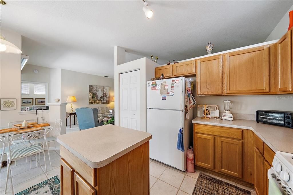 For Sale: $424,900 (3 beds, 2 baths, 1812 Square Feet)