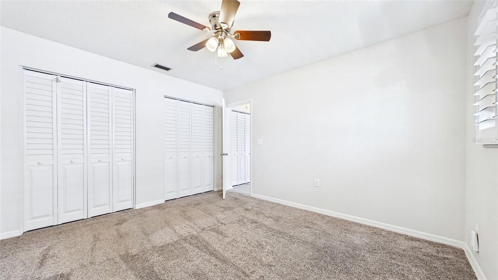 For Sale: $299,900 (2 beds, 2 baths, 1550 Square Feet)