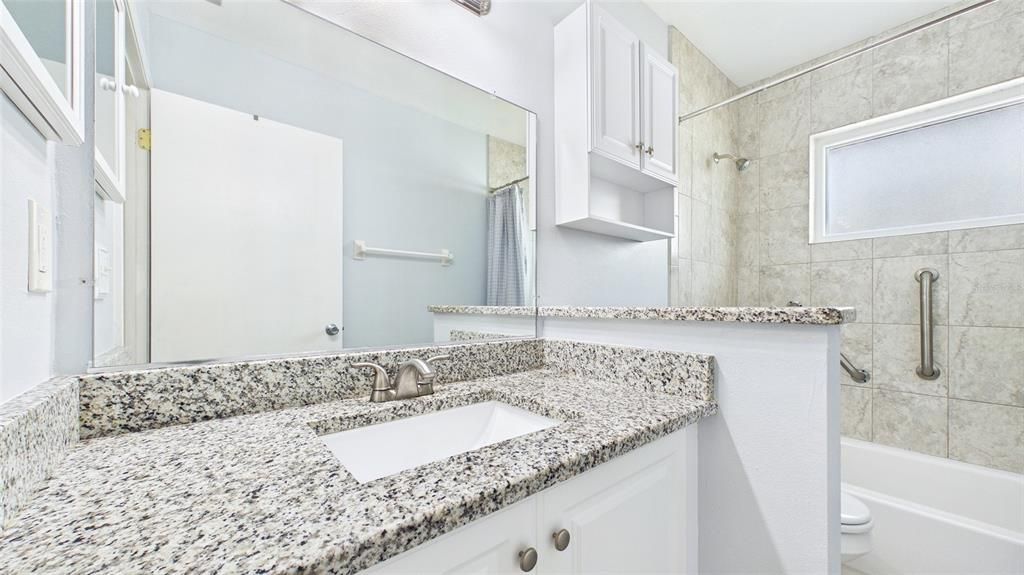 For Sale: $299,900 (2 beds, 2 baths, 1550 Square Feet)