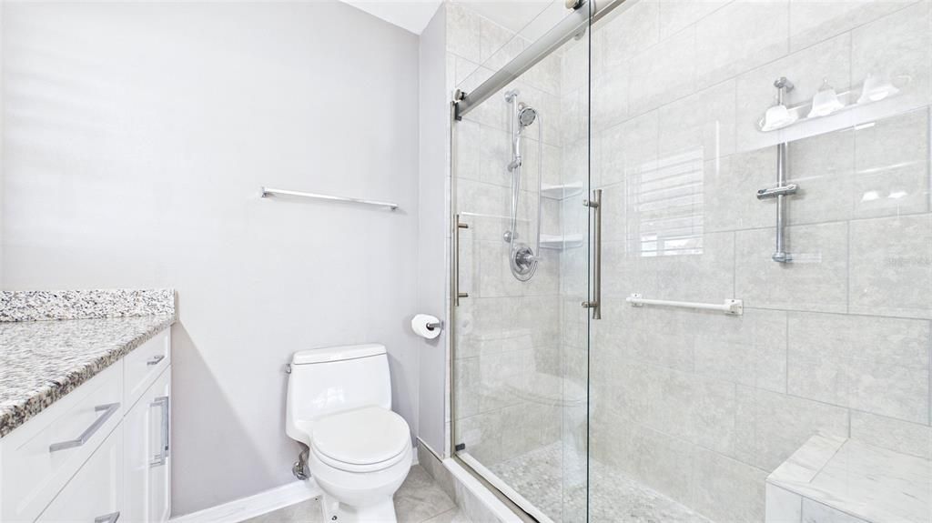 For Sale: $299,900 (2 beds, 2 baths, 1550 Square Feet)