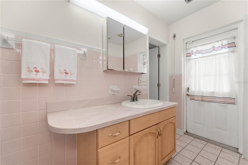 For Sale: $729,000 (4 beds, 3 baths, 2280 Square Feet)