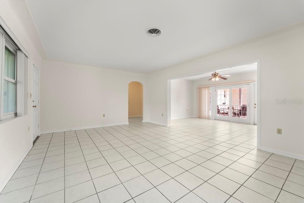 For Sale: $729,000 (4 beds, 3 baths, 2280 Square Feet)