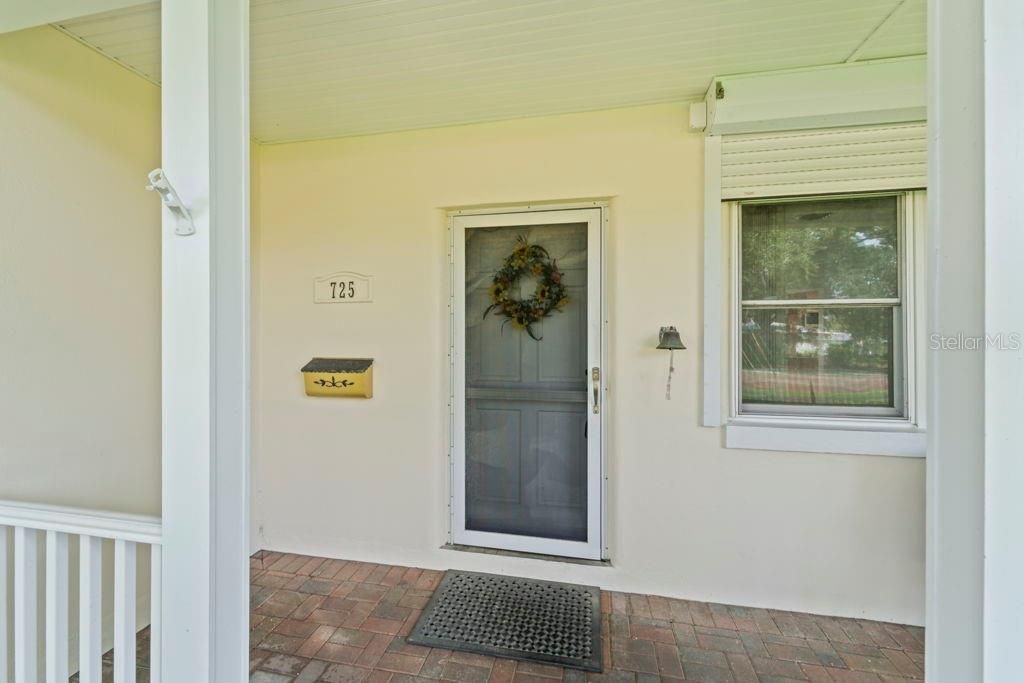 For Sale: $729,000 (4 beds, 3 baths, 2280 Square Feet)