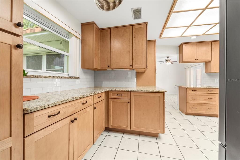 For Sale: $729,000 (4 beds, 3 baths, 2280 Square Feet)
