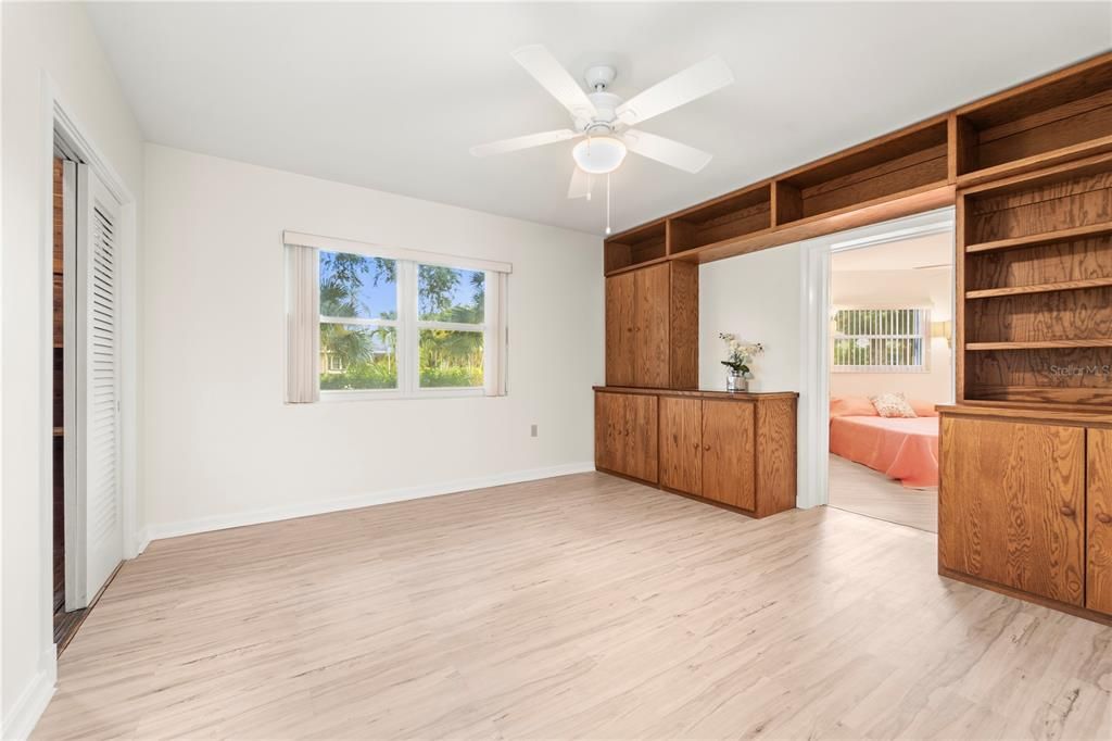 For Sale: $729,000 (4 beds, 3 baths, 2280 Square Feet)