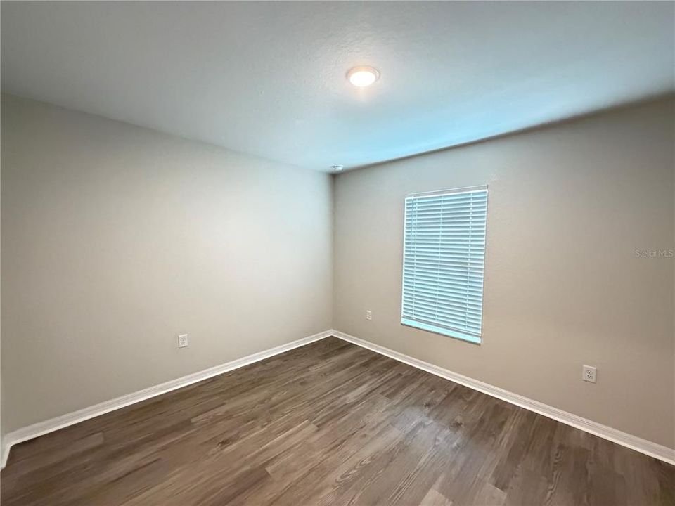 For Sale: $260,000 (3 beds, 2 baths, 1345 Square Feet)