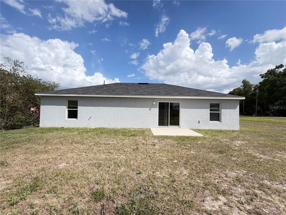 For Sale: $260,000 (3 beds, 2 baths, 1345 Square Feet)
